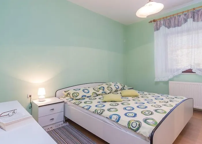 Nena By Guide Villa *